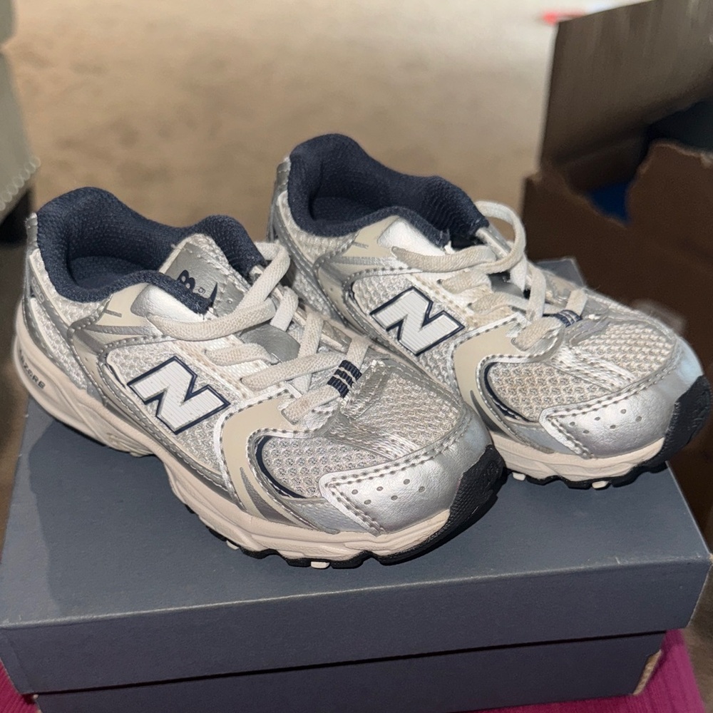 Toddler New Balance Silver and Navy Sneakers